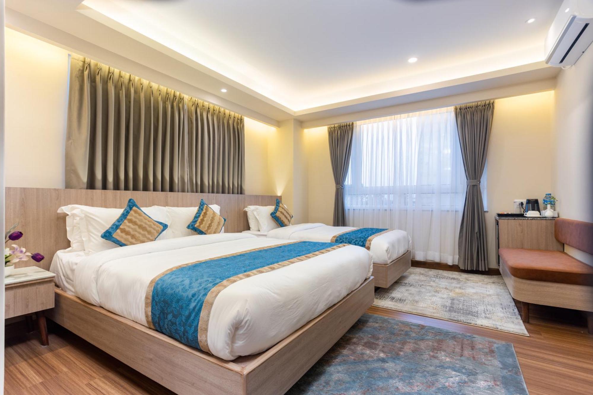 Shuvatara Suites & Spa, Thamel Катманду Экстерьер фото