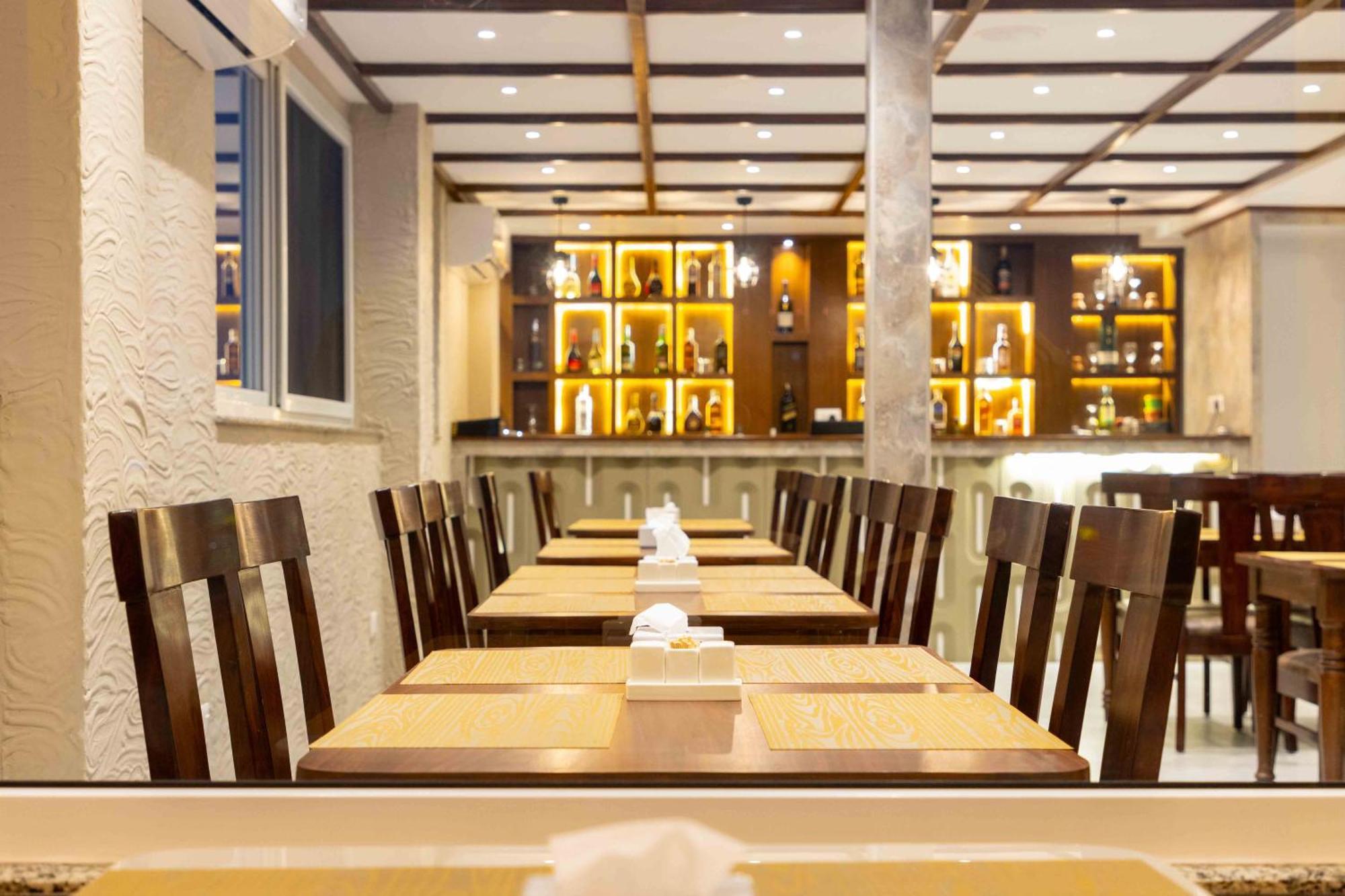 Shuvatara Suites & Spa, Thamel Катманду Экстерьер фото