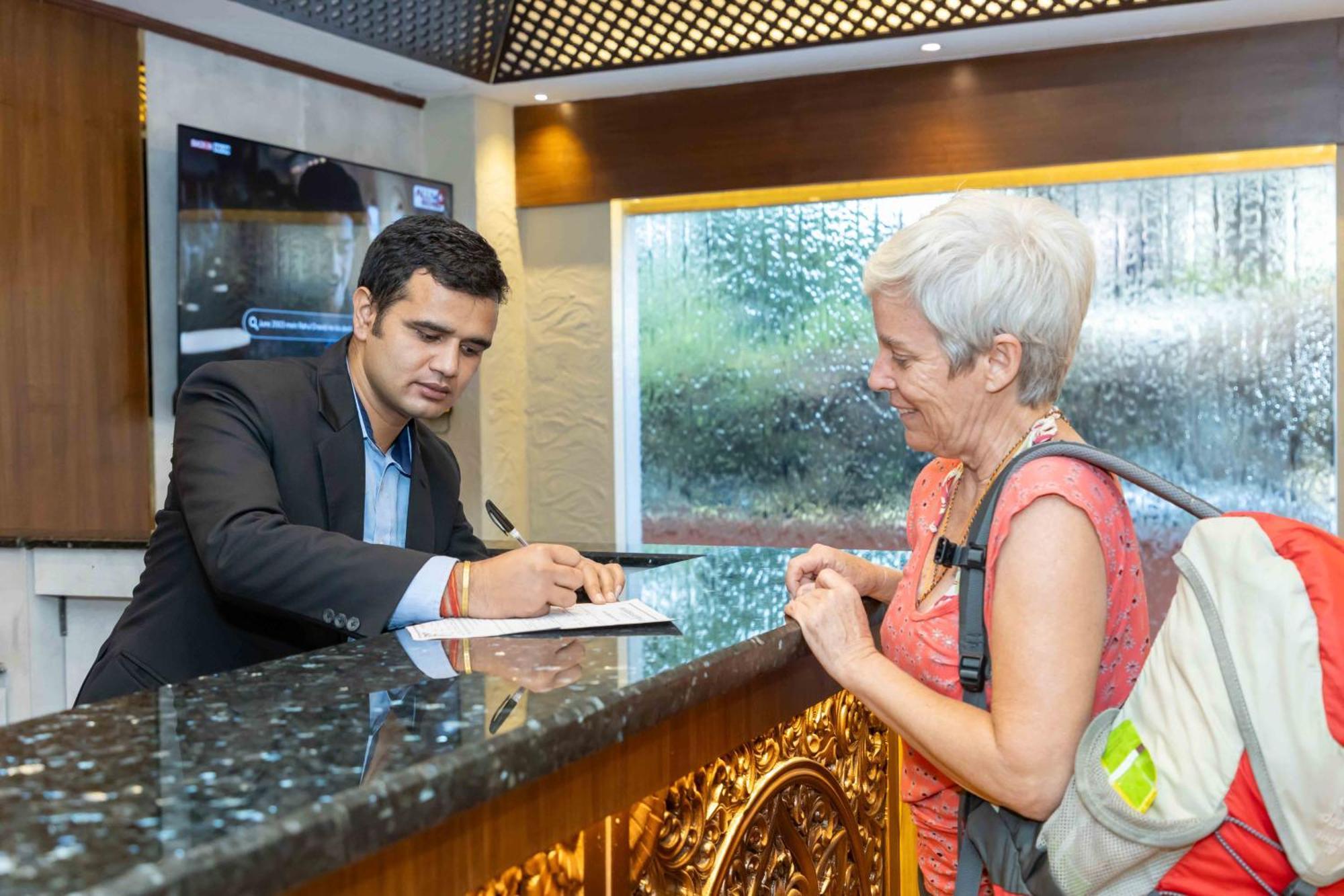 Shuvatara Suites & Spa, Thamel Катманду Экстерьер фото
