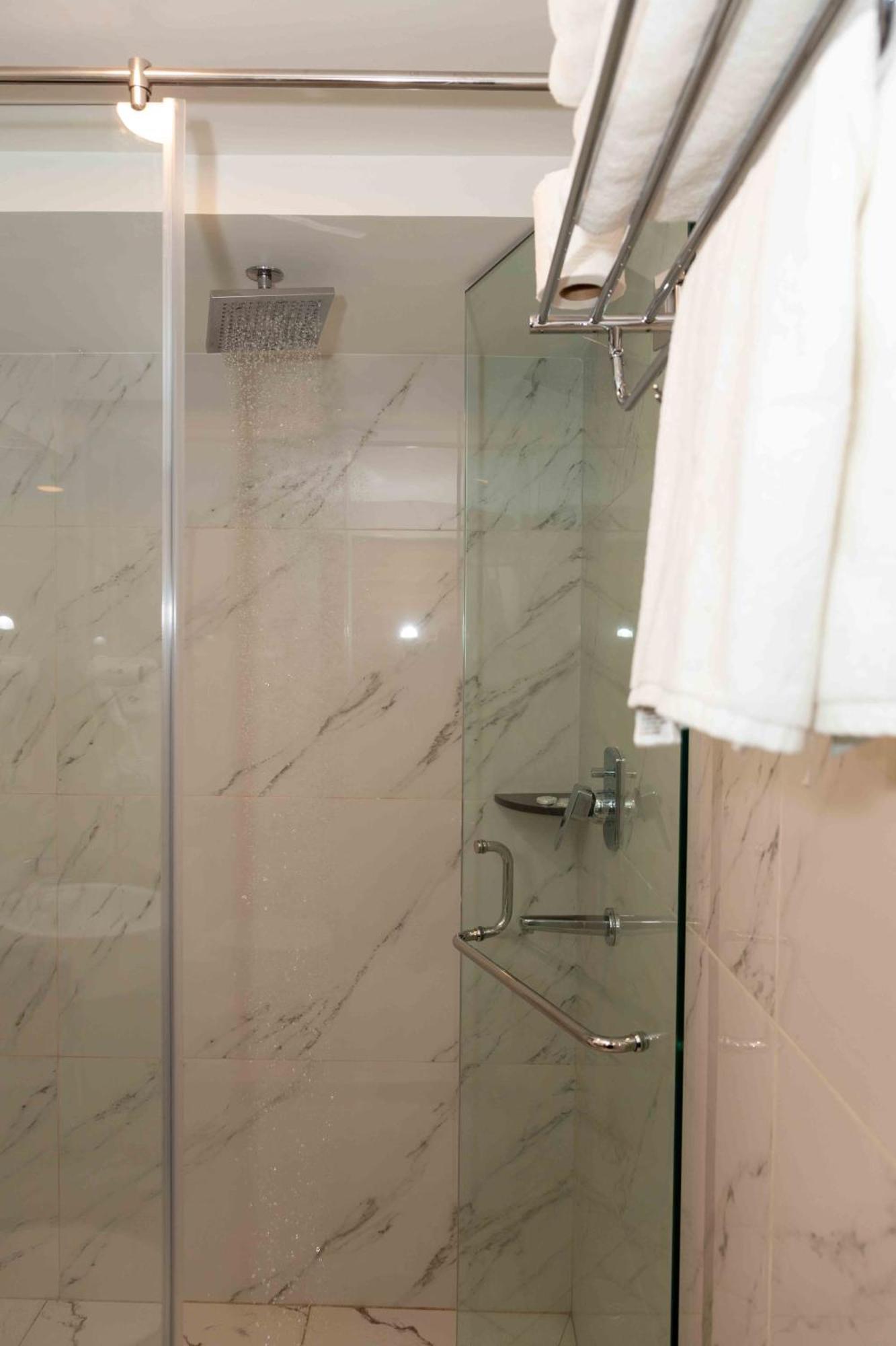 Shuvatara Suites & Spa, Thamel Катманду Экстерьер фото
